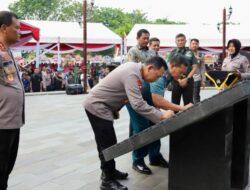 Kapolri Bersama Panglima TNI Resmikan Monumen Jenderal Hoegeng di Kota Pekalongan